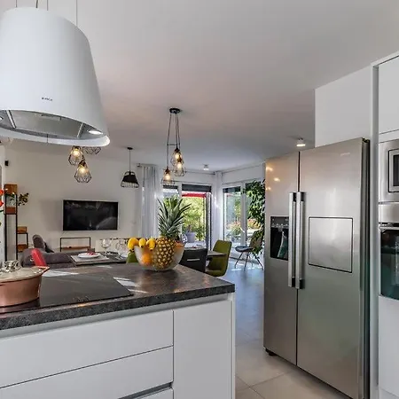 Flavia By Guide Villa Medulin