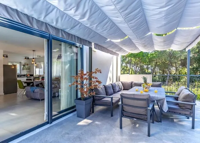 Villa Flavia By Guide *