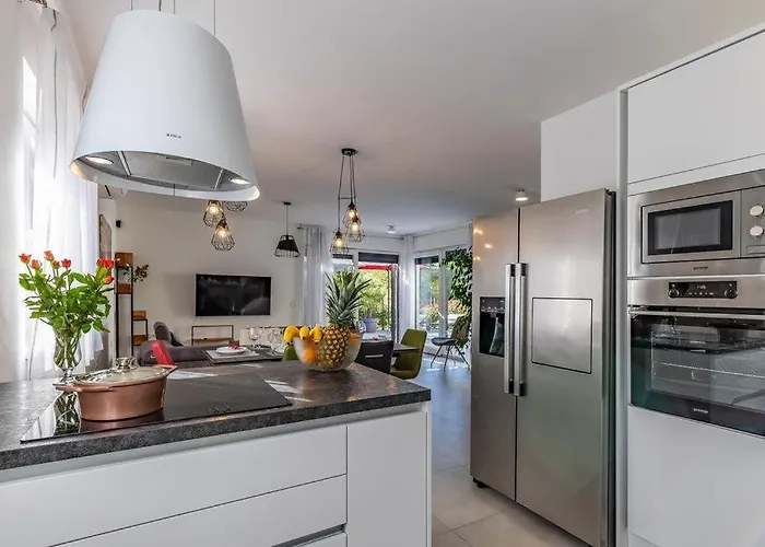 Flavia By Guide 빌라 메덜린